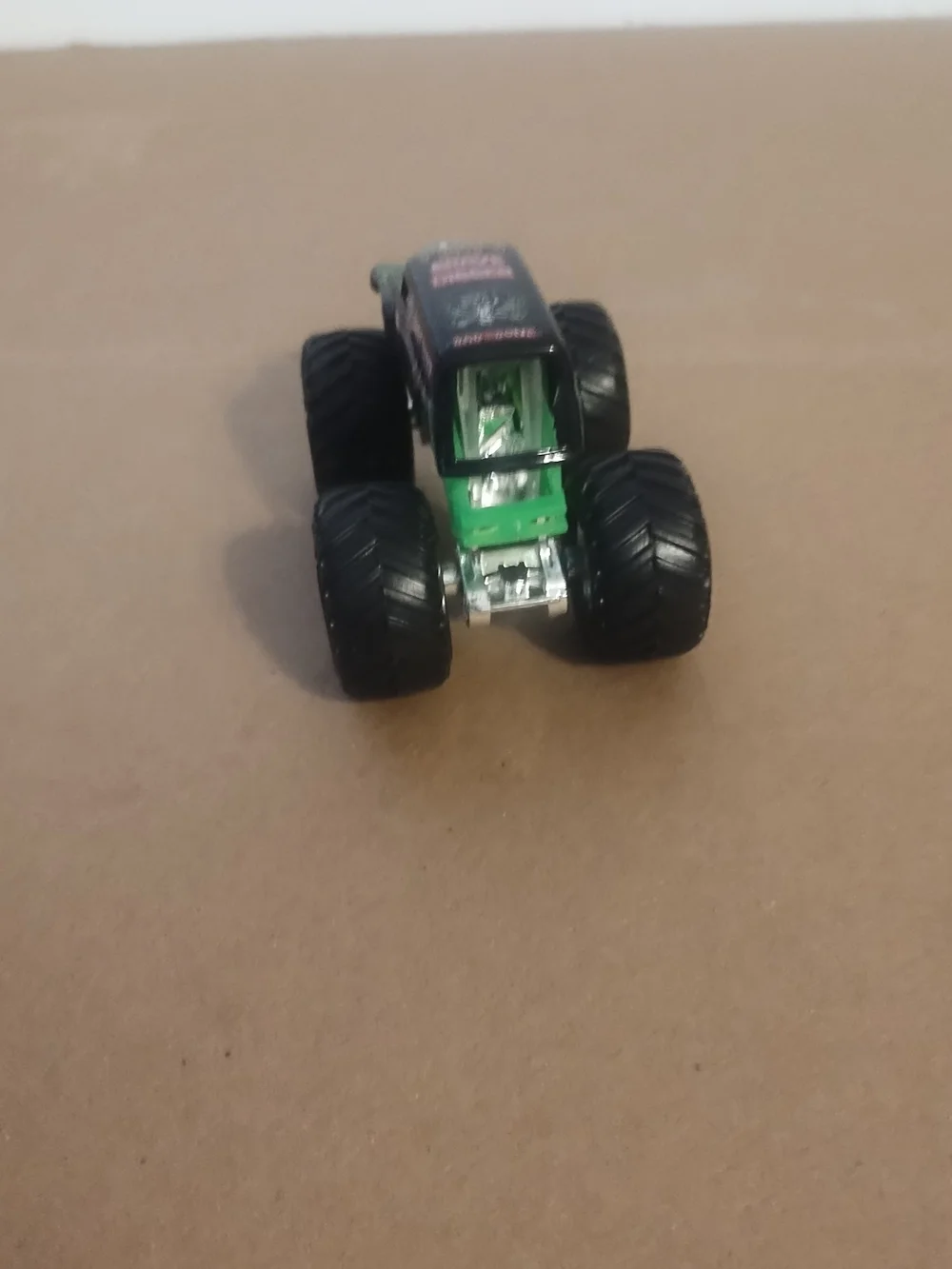 Monster Jam Grave Digger Monster Truck 1:64 Hot Wheels Toys